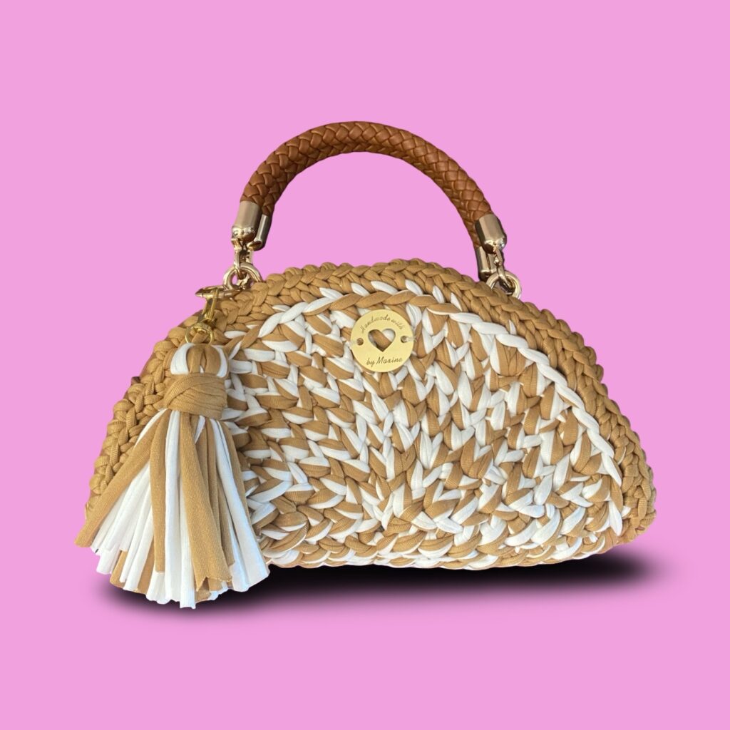 Tan and white crochet hand bag zip up #0007