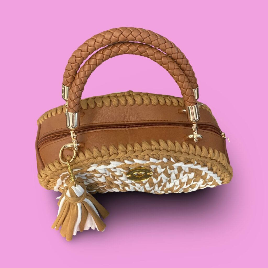 Tan and white crochet hand bag zip up #0007