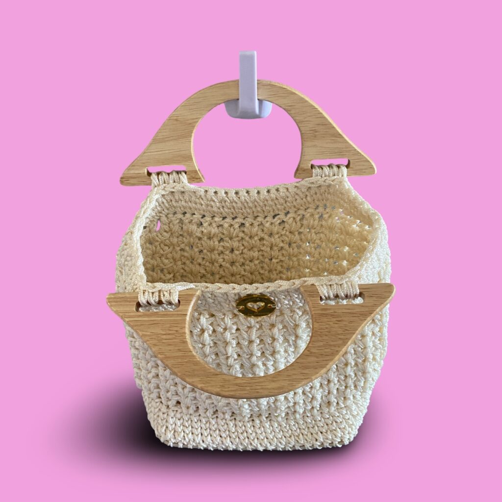 Cream crochet hand bag #0043