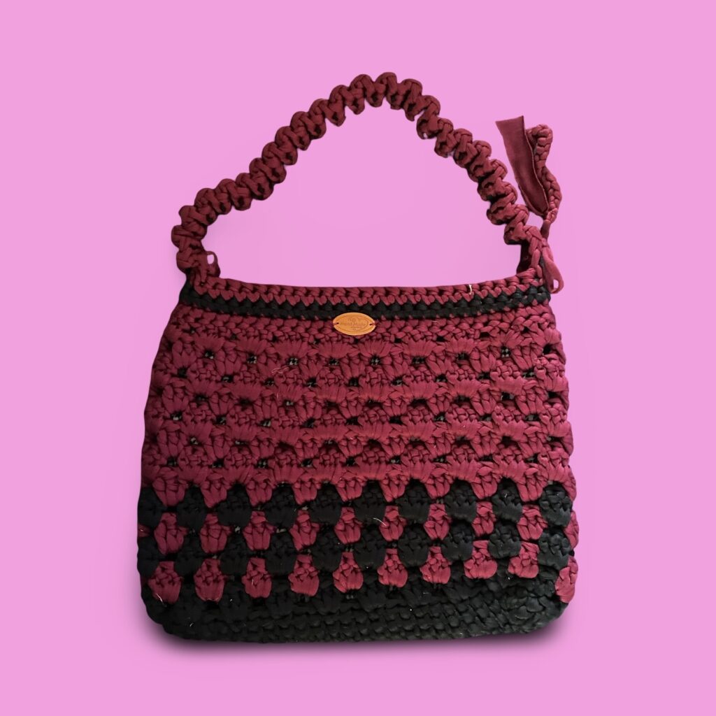 Black and red crochet tote bag with adjustable strap #0008